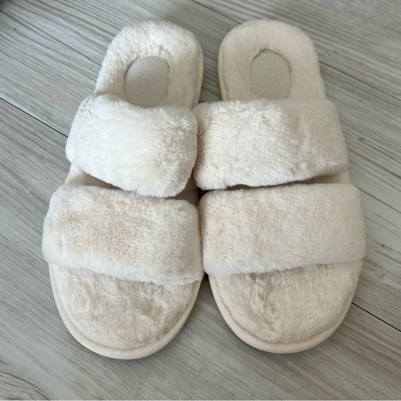 Stars Above (Target) Fur Slippers - Picture 5 of 7